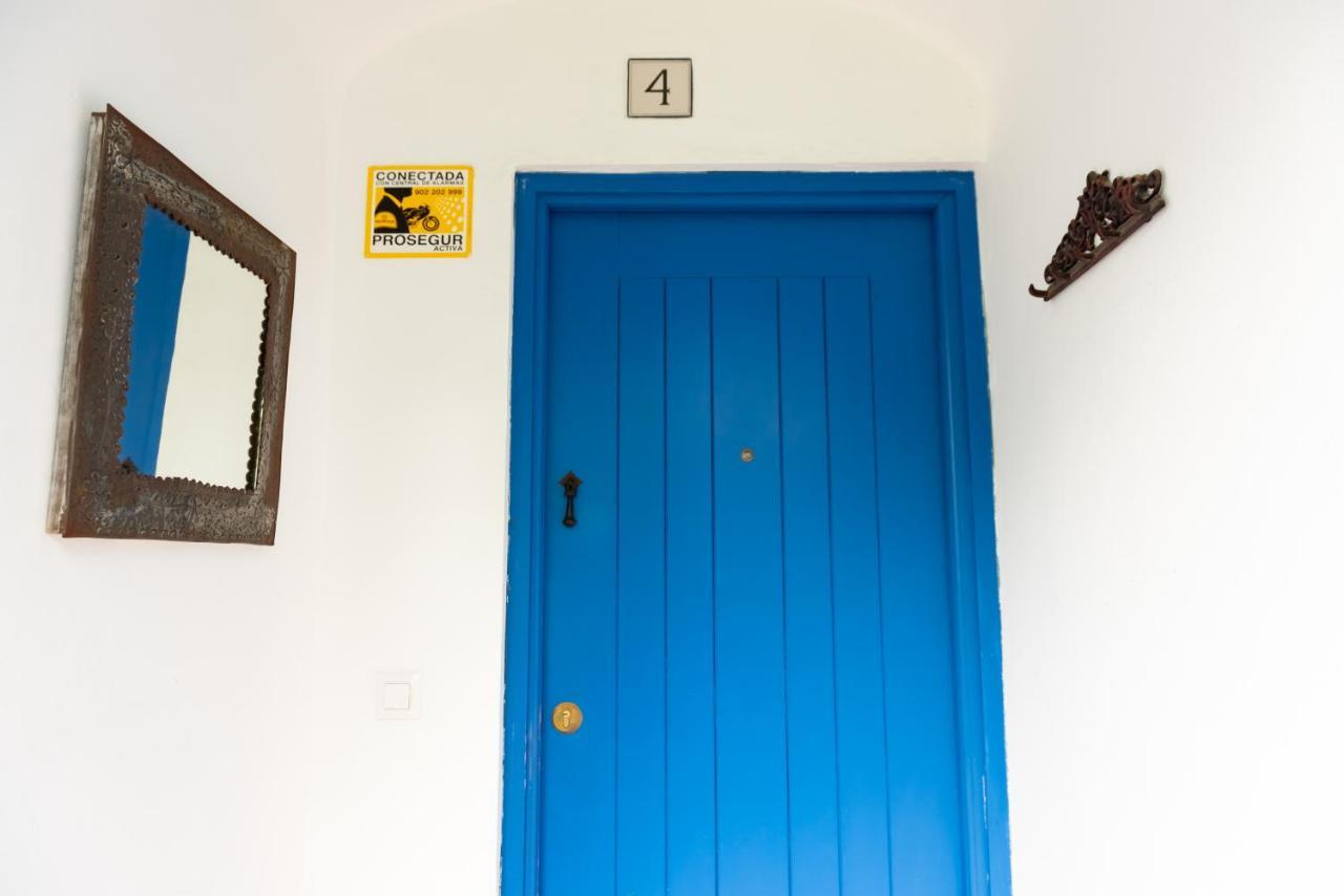 Апартаменты Tourist House Santa Cruz Севилья Экстерьер фото
